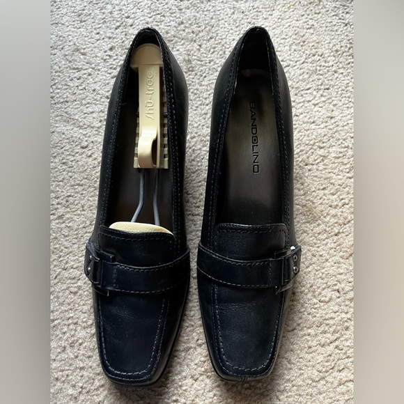 NWOT Bandolino Loafers - Picture 3 of 3